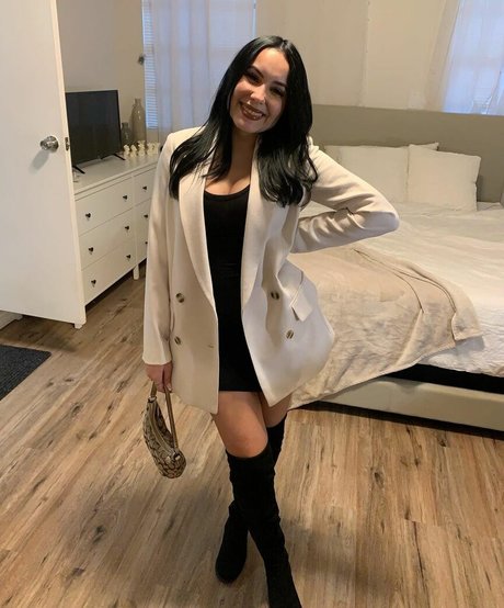 Alejandramariaxo étoile gratuite des photos