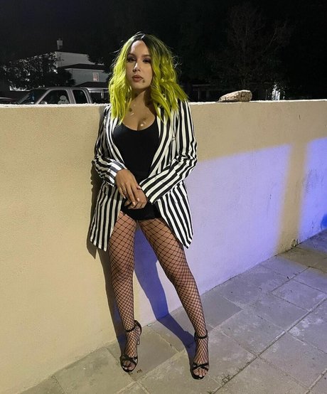 Alejandramariaxo top star collection