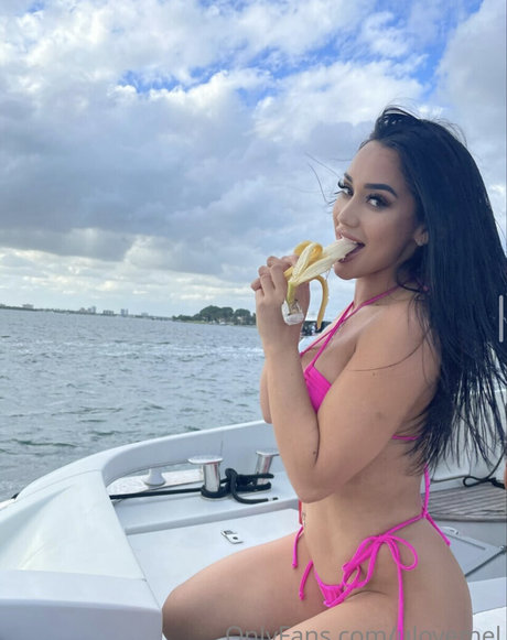 ulovemel star pornographique images