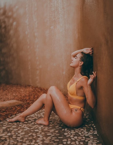 Apollinegrmz star du porno nue images