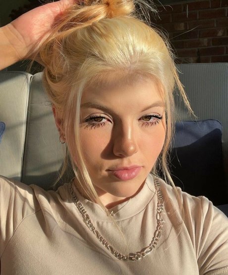 Lauren Suzaanne sexe star du porno photo