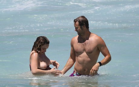 Bbie Chtfield star du porno gratuite images