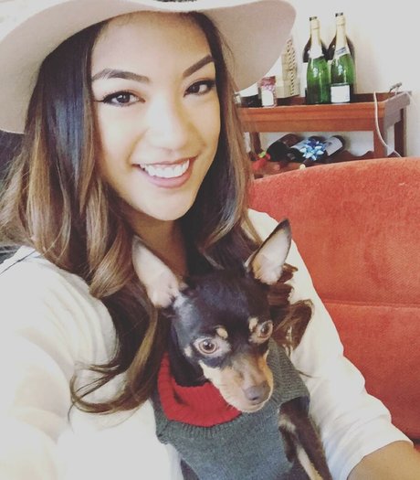 Janelle Ha jolie étoile des photos