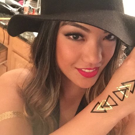 Janelle Ha modèles nus images