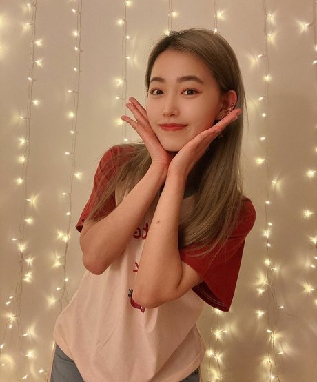 Yoojin star du porno sympa photos