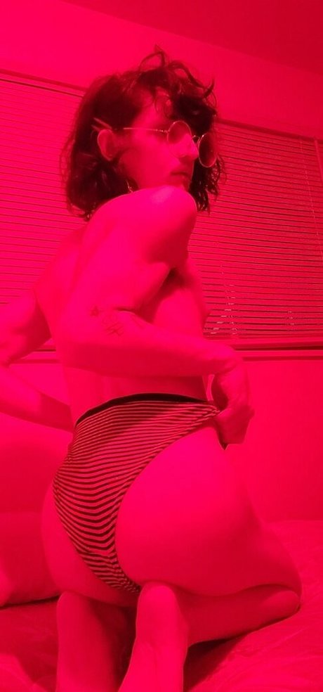 Addy Eden star du porno chaude img