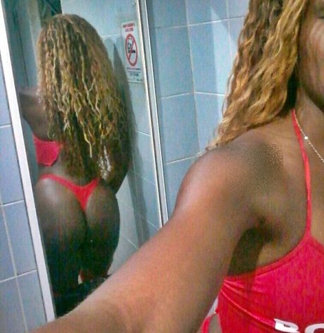 Ysa Santos mannequin image