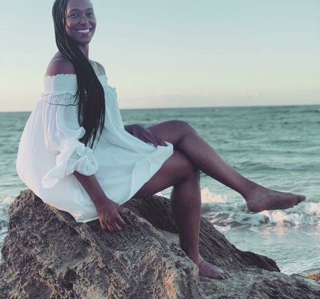 Dr Ebonie Vincent star du porno hd images