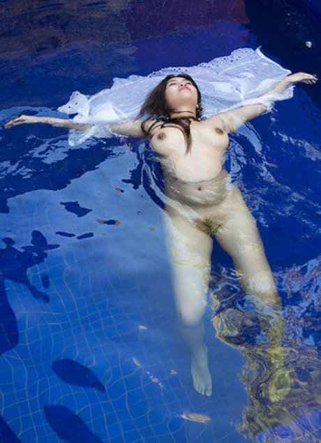 Lexi Ang belle étoile photos