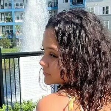 Vani1k nus star du porno des photos