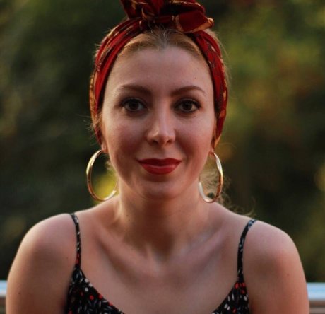 Dunya Vlog modèle porno photos