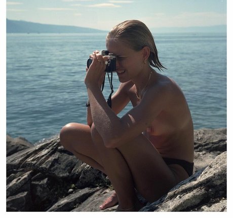 Chloe Kian star du porno gratuite img