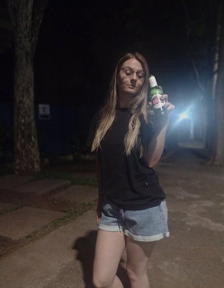 chatte chauve onlyfans nu pornographique images