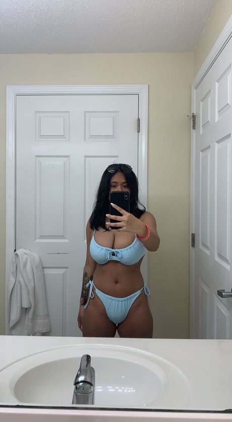 Oyasia star érotique galeries