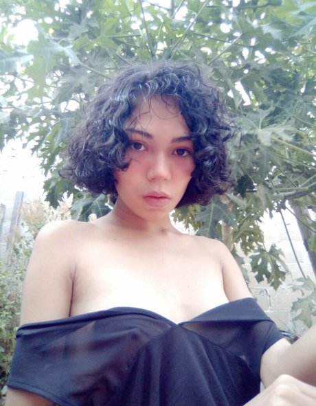 Maiyagami actrice parfaite photos