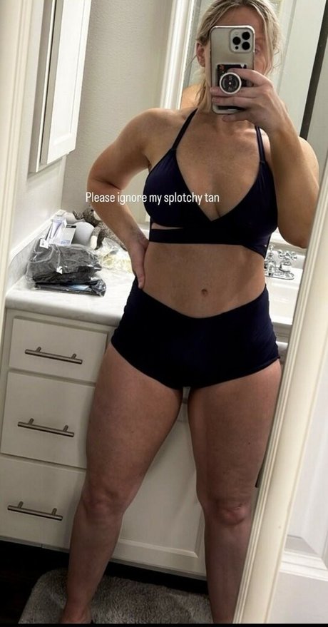 Ashleelyn__ modèle sexy des photos