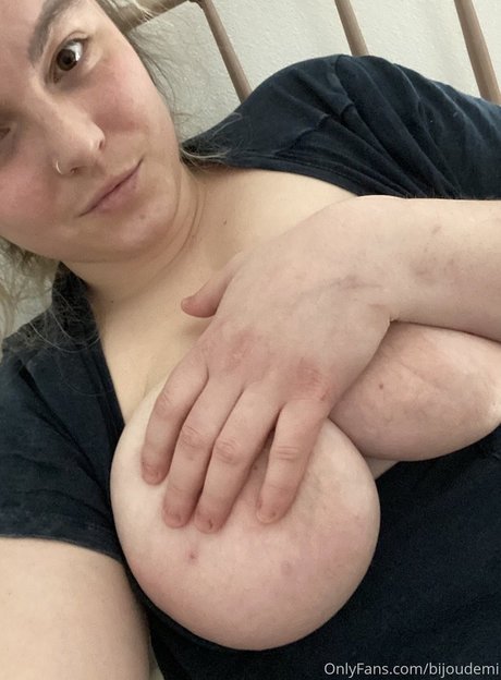 Bijou Demi star pornographique image