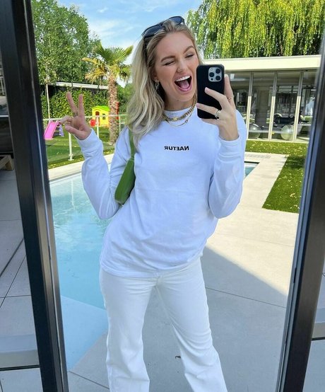 Romee Strijd actrice porno photo