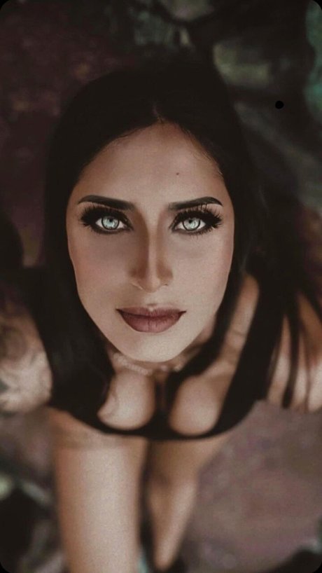 Julieta Gandulfo modèle porno photo