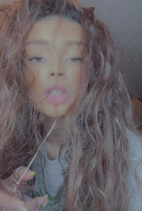 Snowbunnyxxoo star exclusive collection