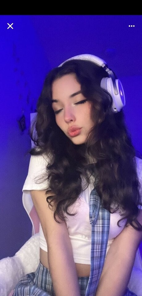 Alee babes star du porno chaud images