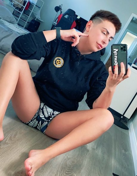 Kameron Taylor star du porno exclusive galeries