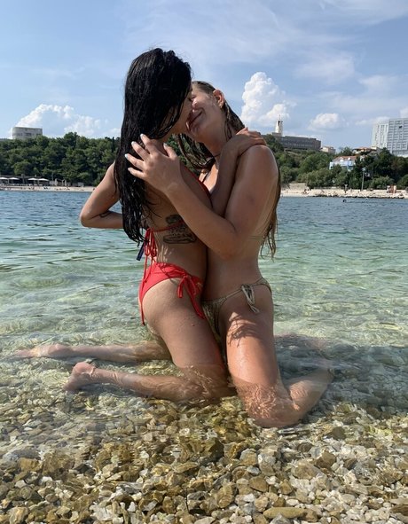 Ariakhan00 star du porno sexy des photos