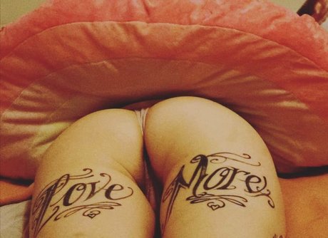 Bambiicandy star du porno en haute qualité img