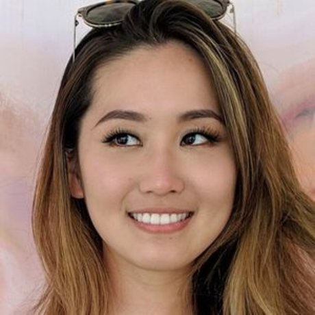 Trulyyoulee modèle érotique images