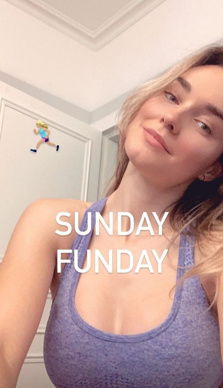 Elena Berri modèle hd des photos