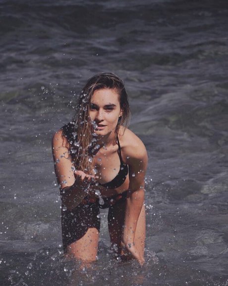 Elena Berri art star du porno img