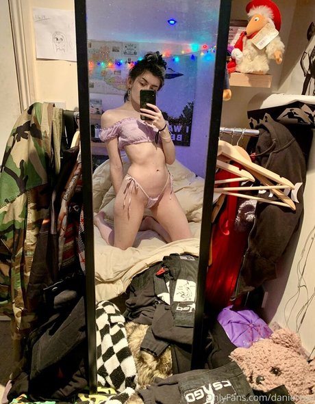 danierruu modèle sympa galeries