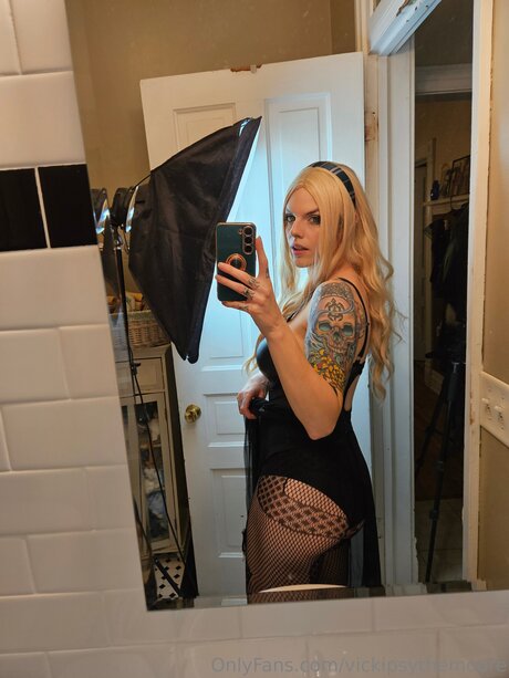 vickipsythemoore étoile magnifique img