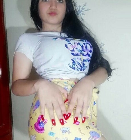 Elis Scratching ASMR actrice érotique image