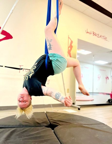 Skeletons twin star du porno de haute qualité archive