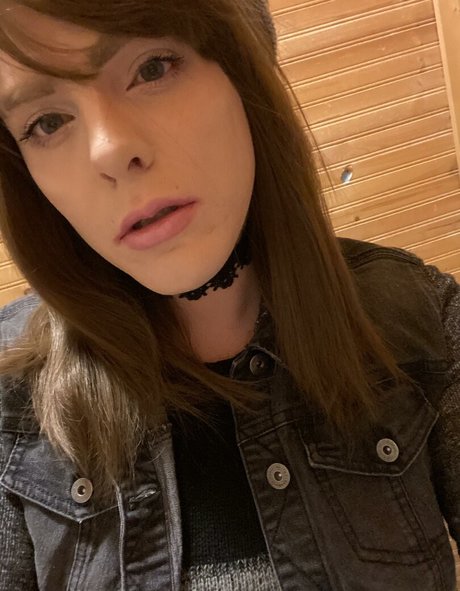 out there rowan belle star du porno photos