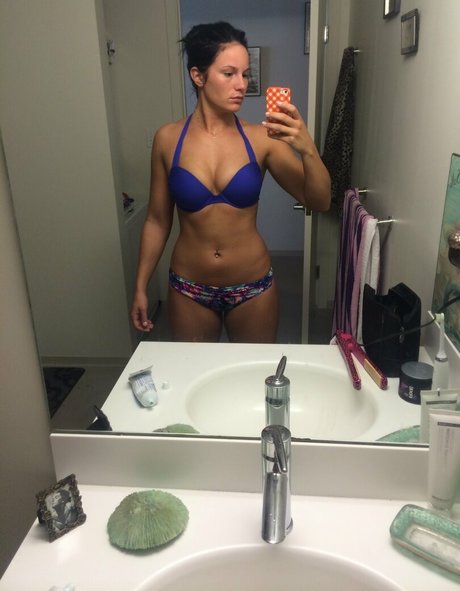 Shayna Foappiano modèle chaud img