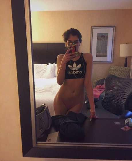 Jasdeep Johal modèle de sexe galeries