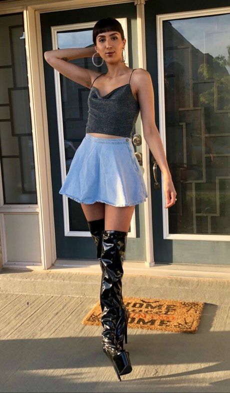 Jasdeep Johal jolie actrice photo