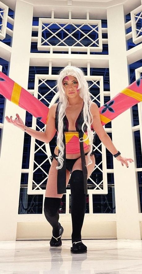 Namii cos modèle hd image