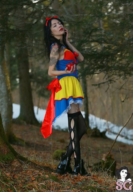 Juh Connie modèle gratuit galeries