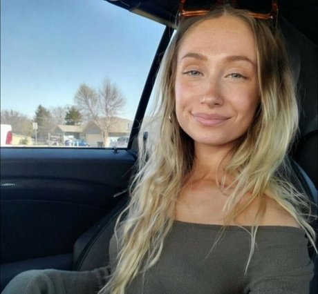 catiee actrice exclusive archive