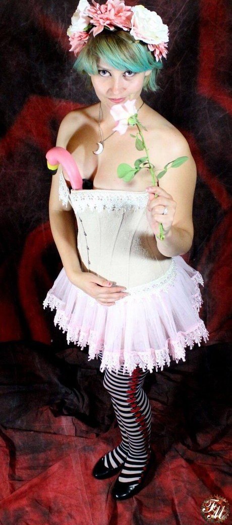 Avalon Zuercher star du porno exclusive collection