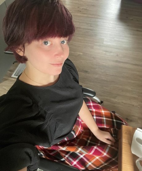 Avalon Zuercher modèle magnifique images