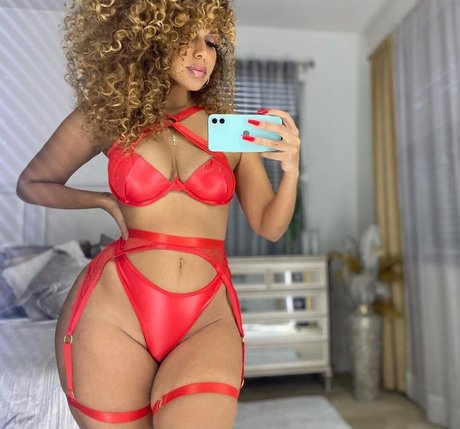 Aisha Thalia star du porno sexy collection