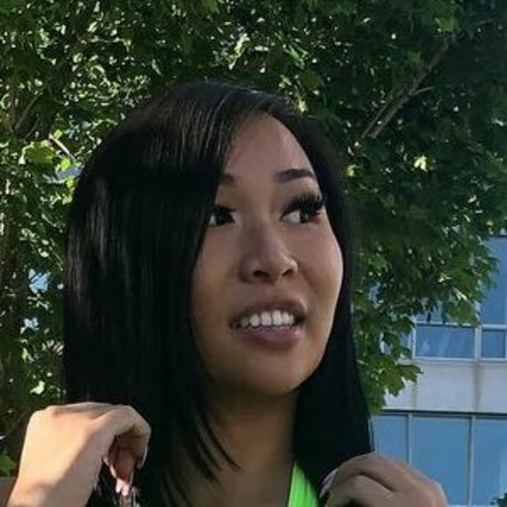 Nhi Tran star pornographique collection