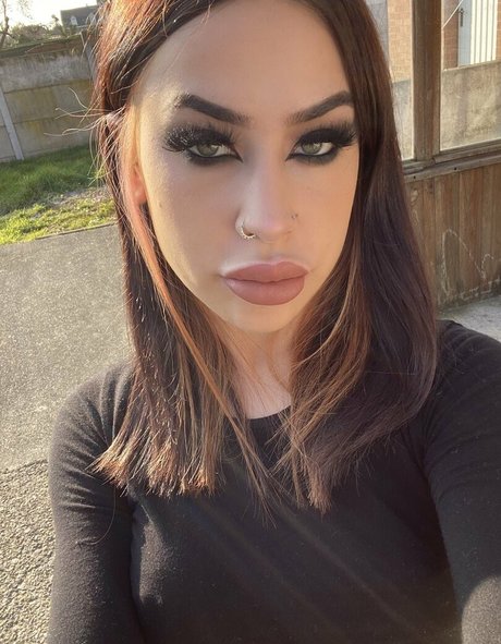 Juliettesweetslut modèle pornographique photo