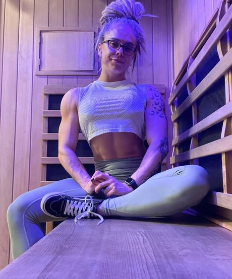 Mel With The Dreads modèle chaud image