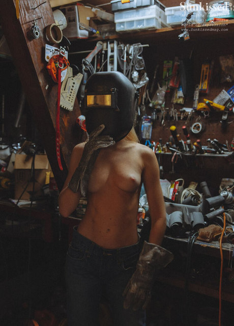 Megan Samperi modèle adulte img