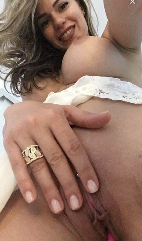 Anne Parker étoile nue galeries